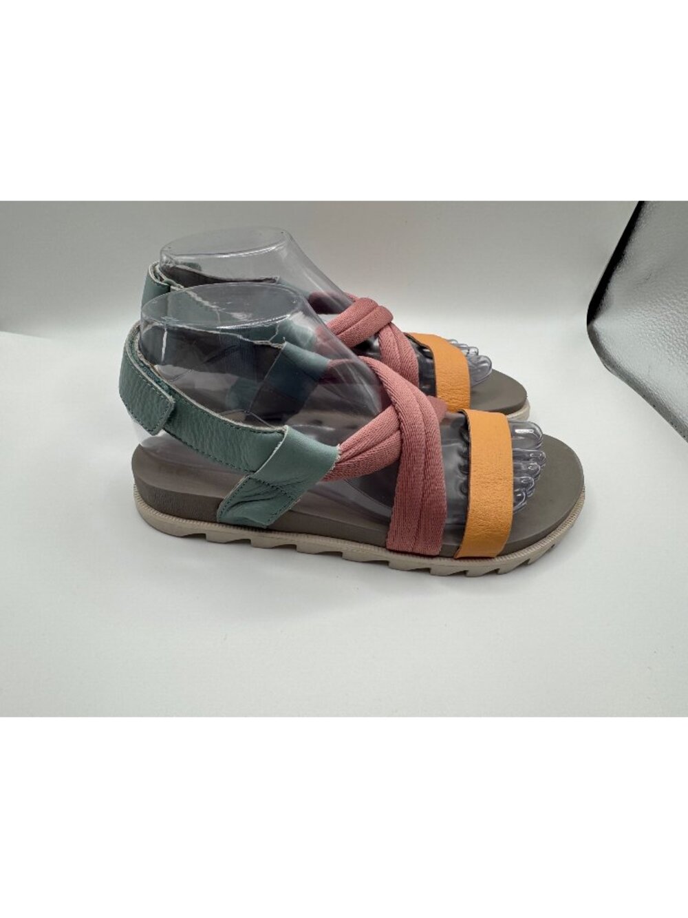 Sorel Women's Roaming Decon Sandals Colorblock Size 7 EU 38